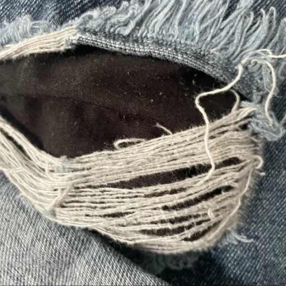 One Teaspoon Bandits Distressed Denim Shorts - Picture 5 of 7